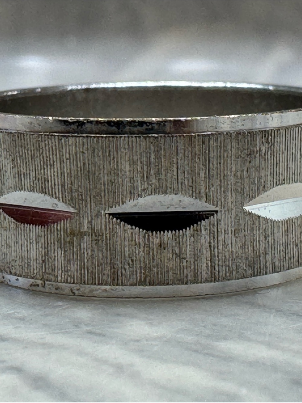 Men’s Silver Tone Textured Band Ring Size 12 Wide Statement Ring - Picture 7 of 7